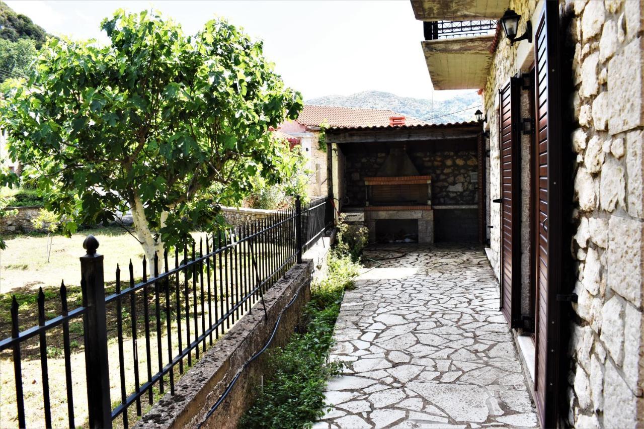 Villa Stonehouse Dome Lagadia Langadia Exterior foto